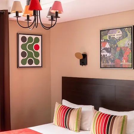 シャティヨン モンパルナス ホテル 3*