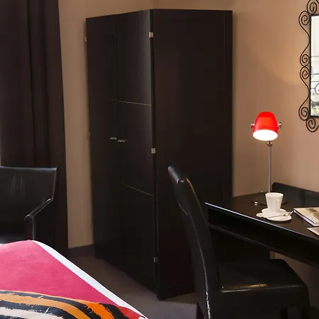 ホテル シャティヨン モンパルナス パリ