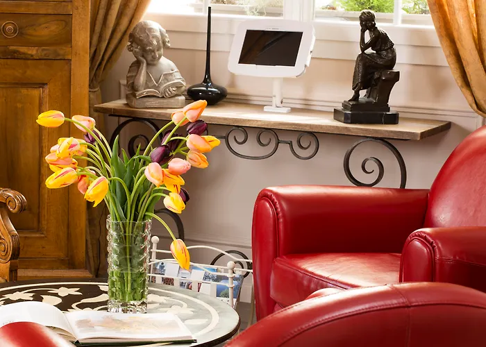 Hotel Chatillon Montparnasse Parigi