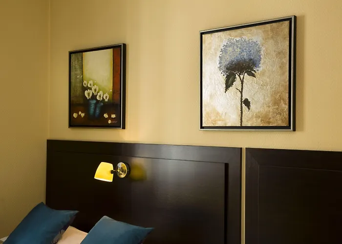 Hotel Chatillon Montparnasse Parigi